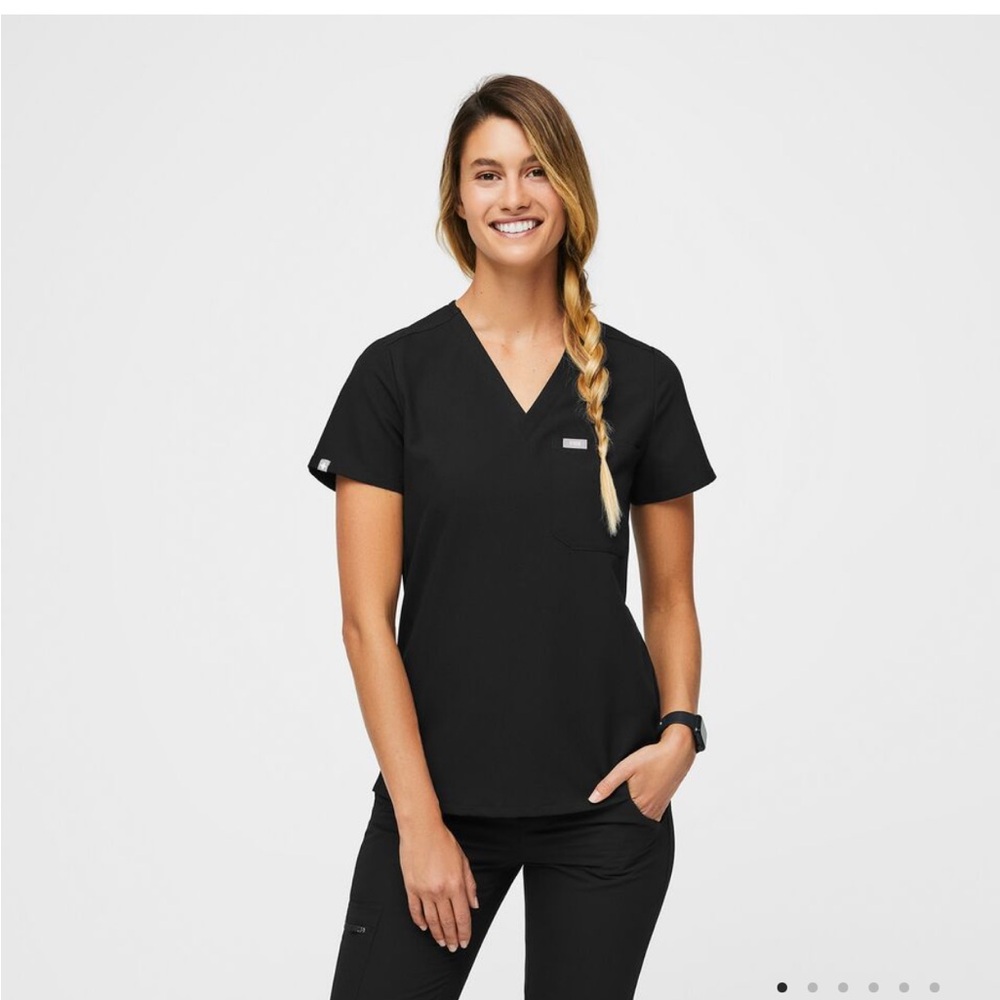 Figs Women's Black V-Neck Medical Scrub Top